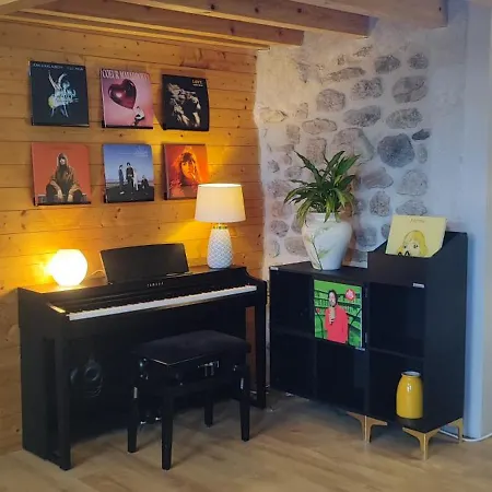 Maison Familiale Les Pruniers Semesterbostad Félines